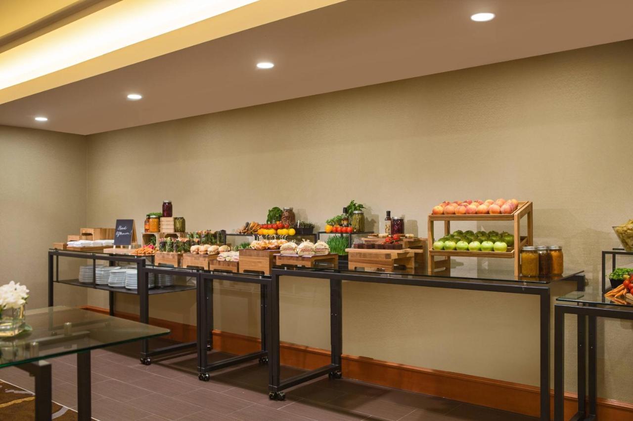 Calgary Marriott Downtown Hotel מראה חיצוני תמונה