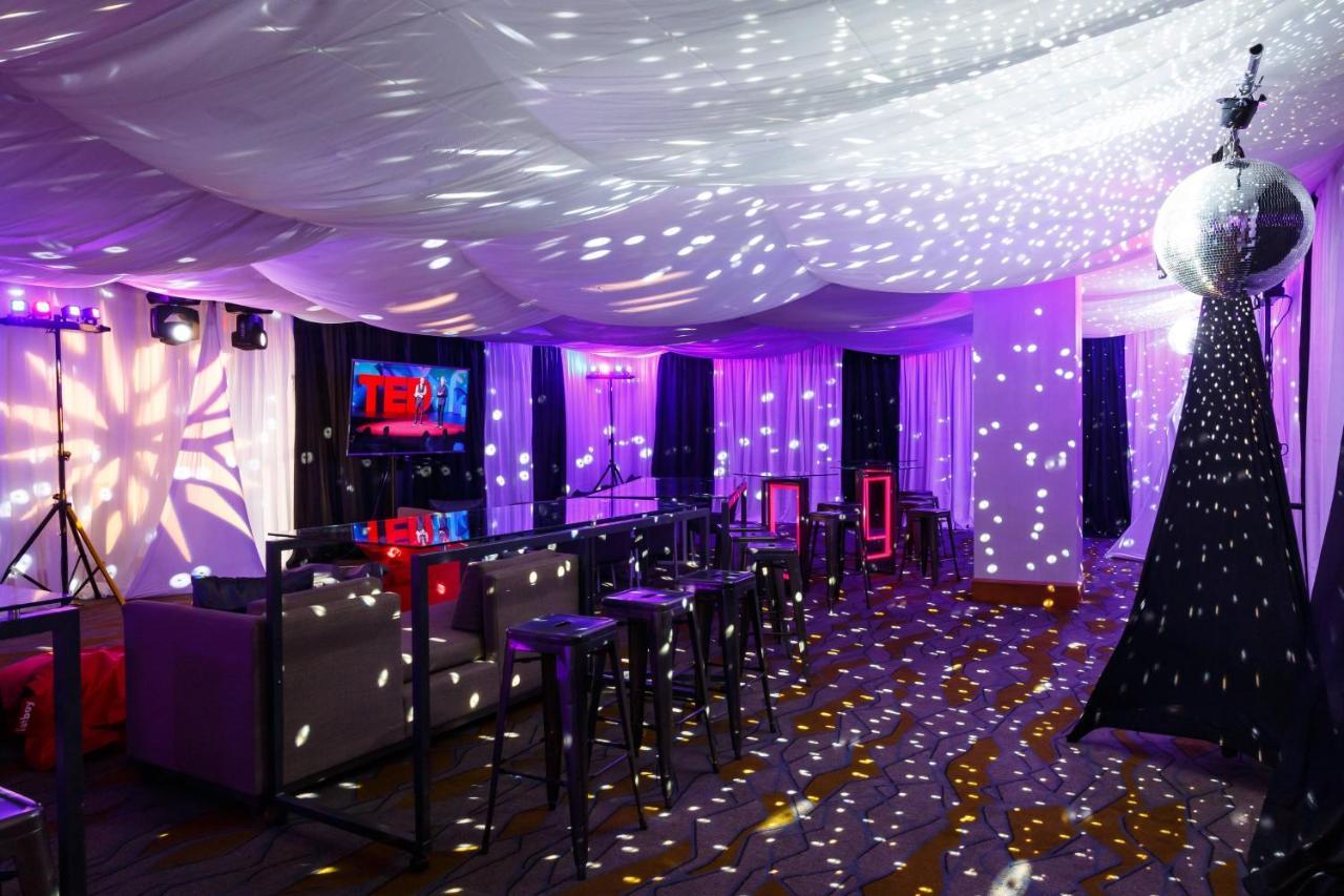 Calgary Marriott Downtown Hotel מראה חיצוני תמונה
