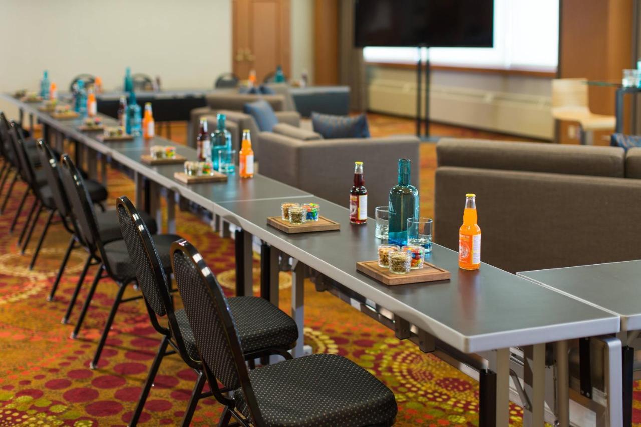 Calgary Marriott Downtown Hotel מראה חיצוני תמונה