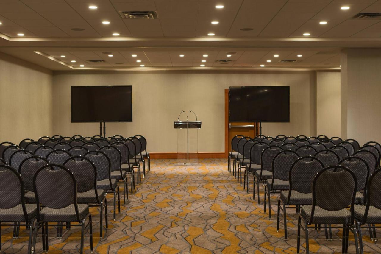 Calgary Marriott Downtown Hotel מראה חיצוני תמונה