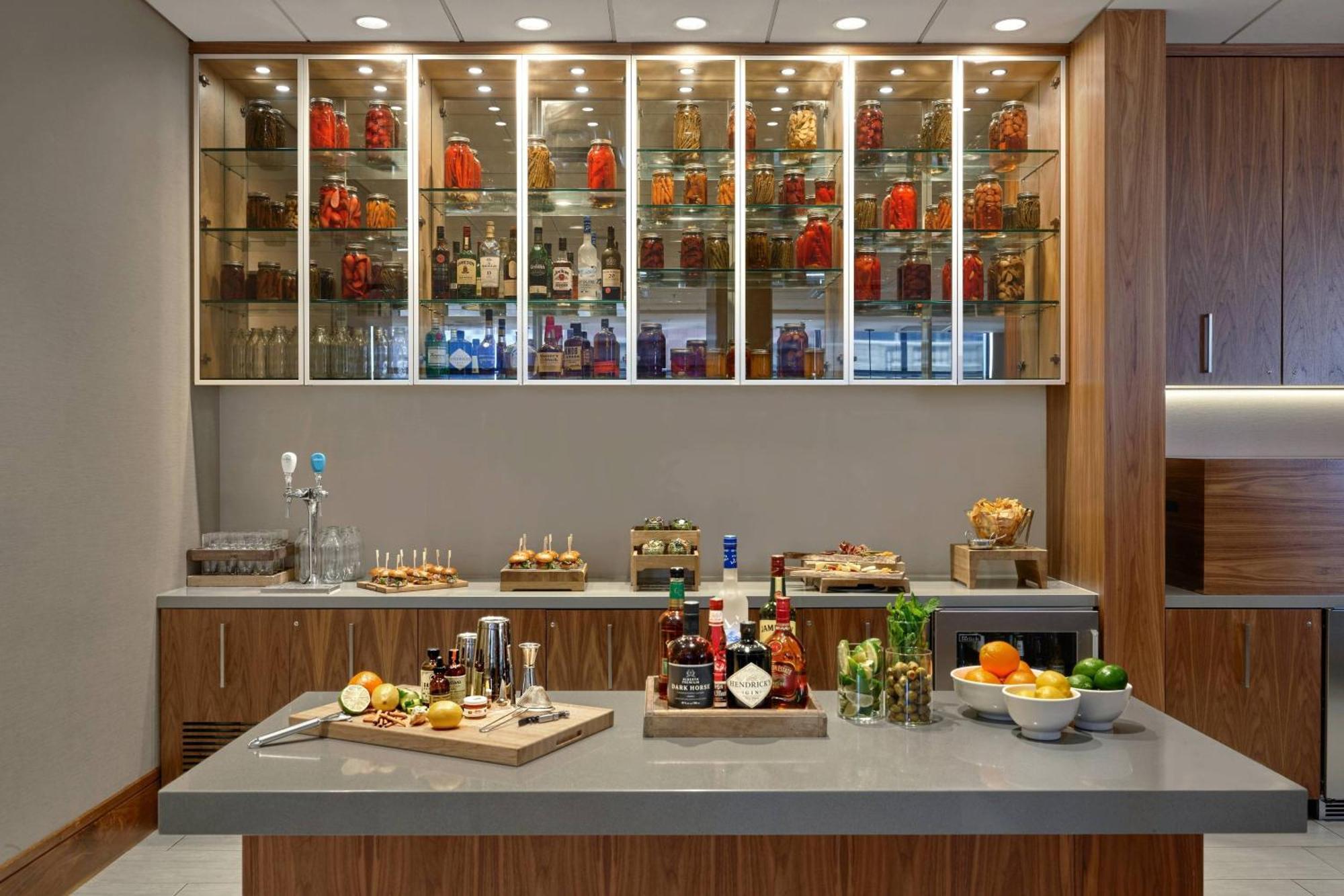 Calgary Marriott Downtown Hotel מראה חיצוני תמונה