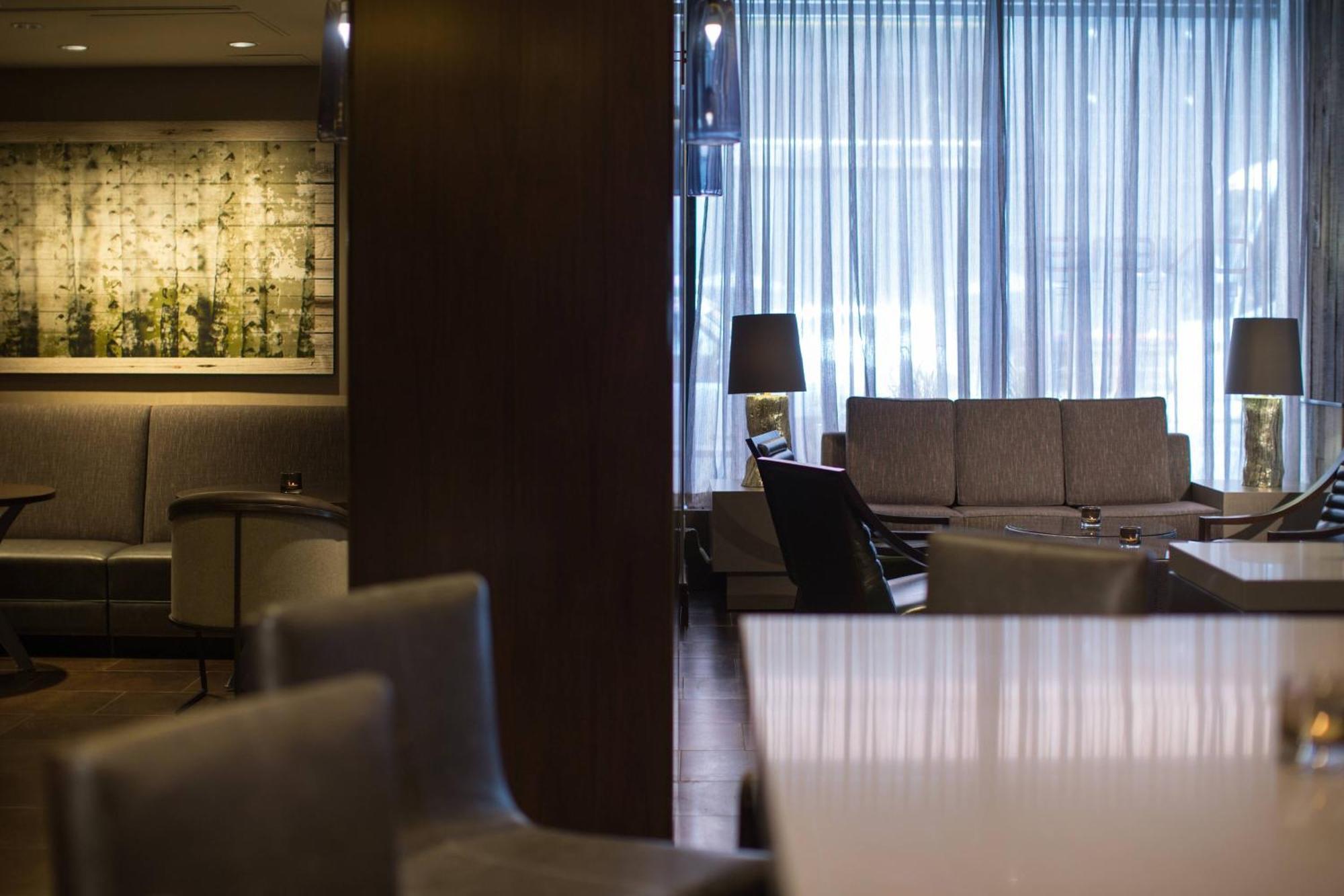 Calgary Marriott Downtown Hotel מראה חיצוני תמונה