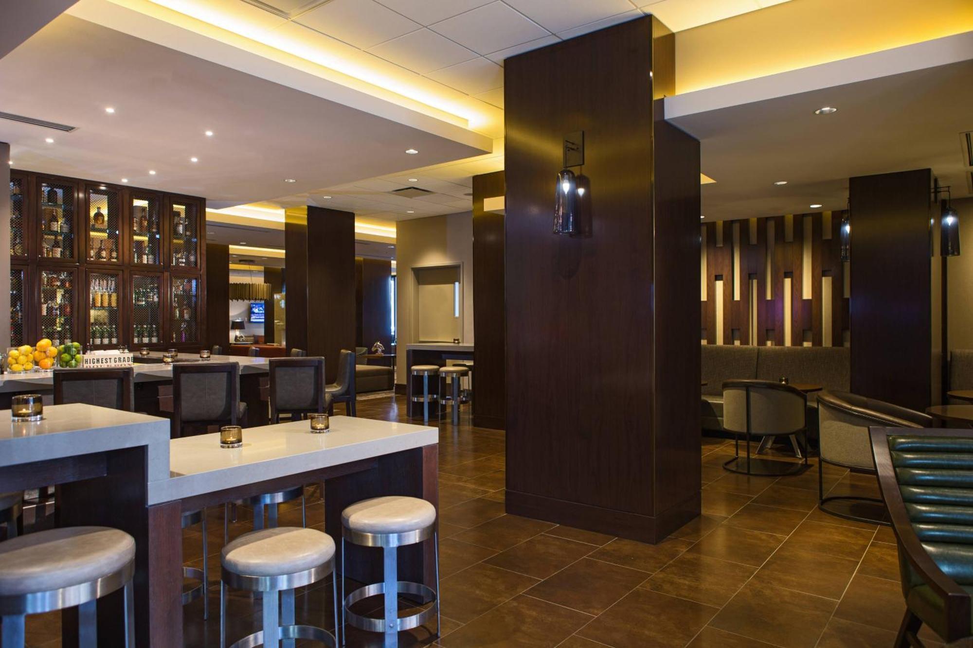 Calgary Marriott Downtown Hotel מראה חיצוני תמונה